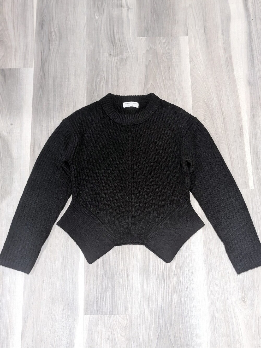 Tiger of Sweden | Adiraz 100% Wool Ribbed Crewneck Sweater In Black